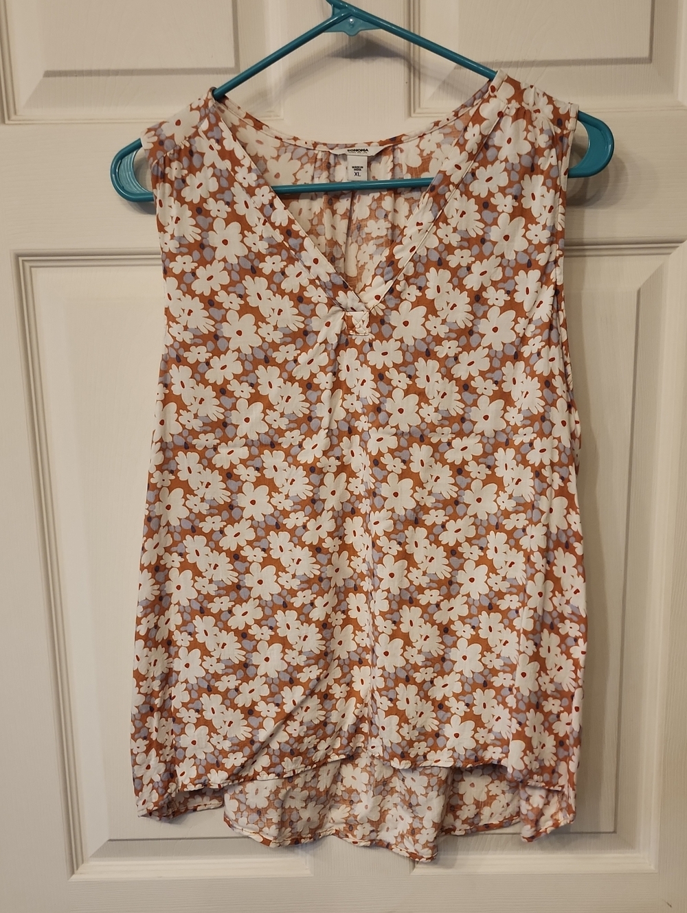 Sonoma Brown and White Floral V-Neck Sleeveless Tank